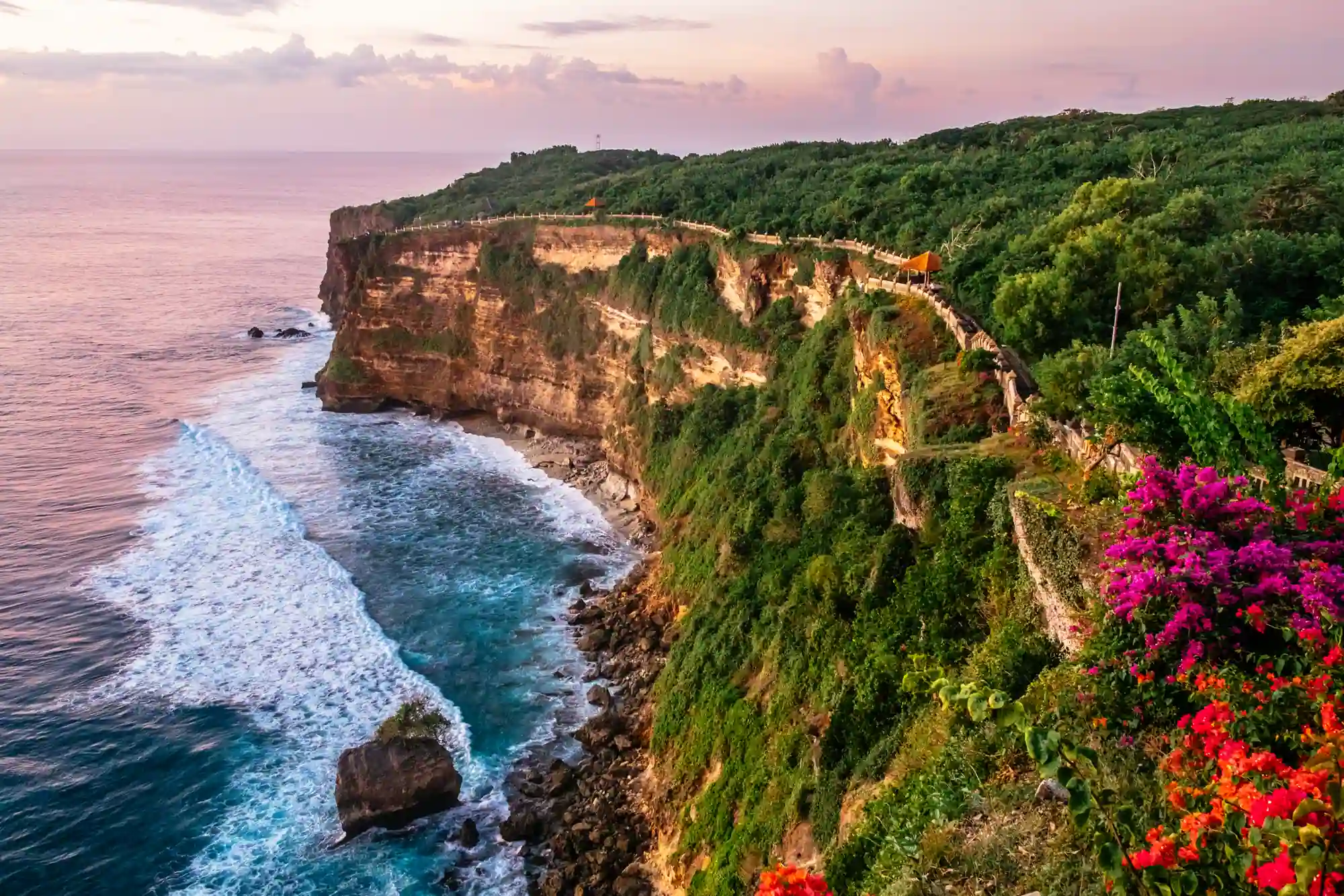 How to get from Bali Airport to Uluwatu - Transport Guide 2026